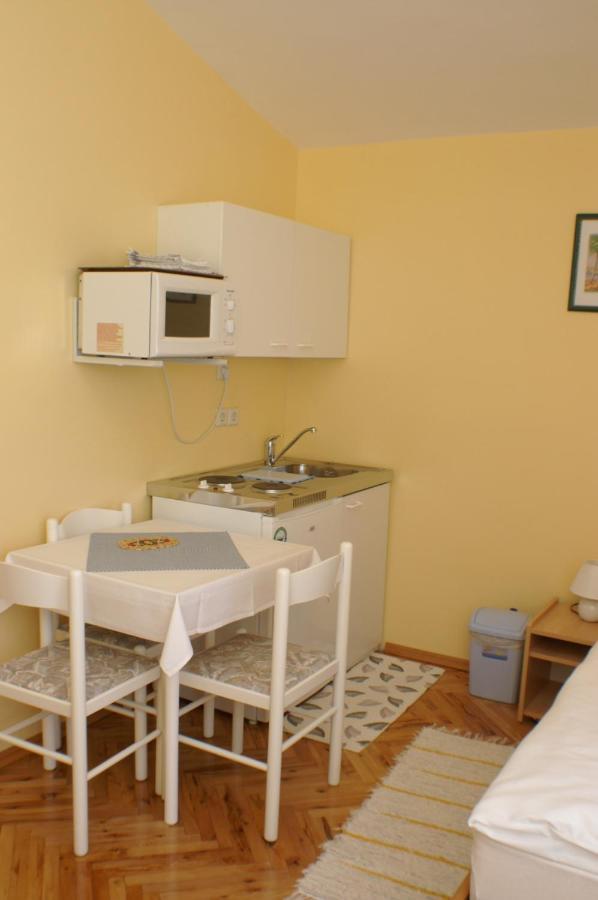 Apartments With A Parking Space Vodice - 4172 ภายนอก รูปภาพ